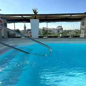 Hotel Becquer